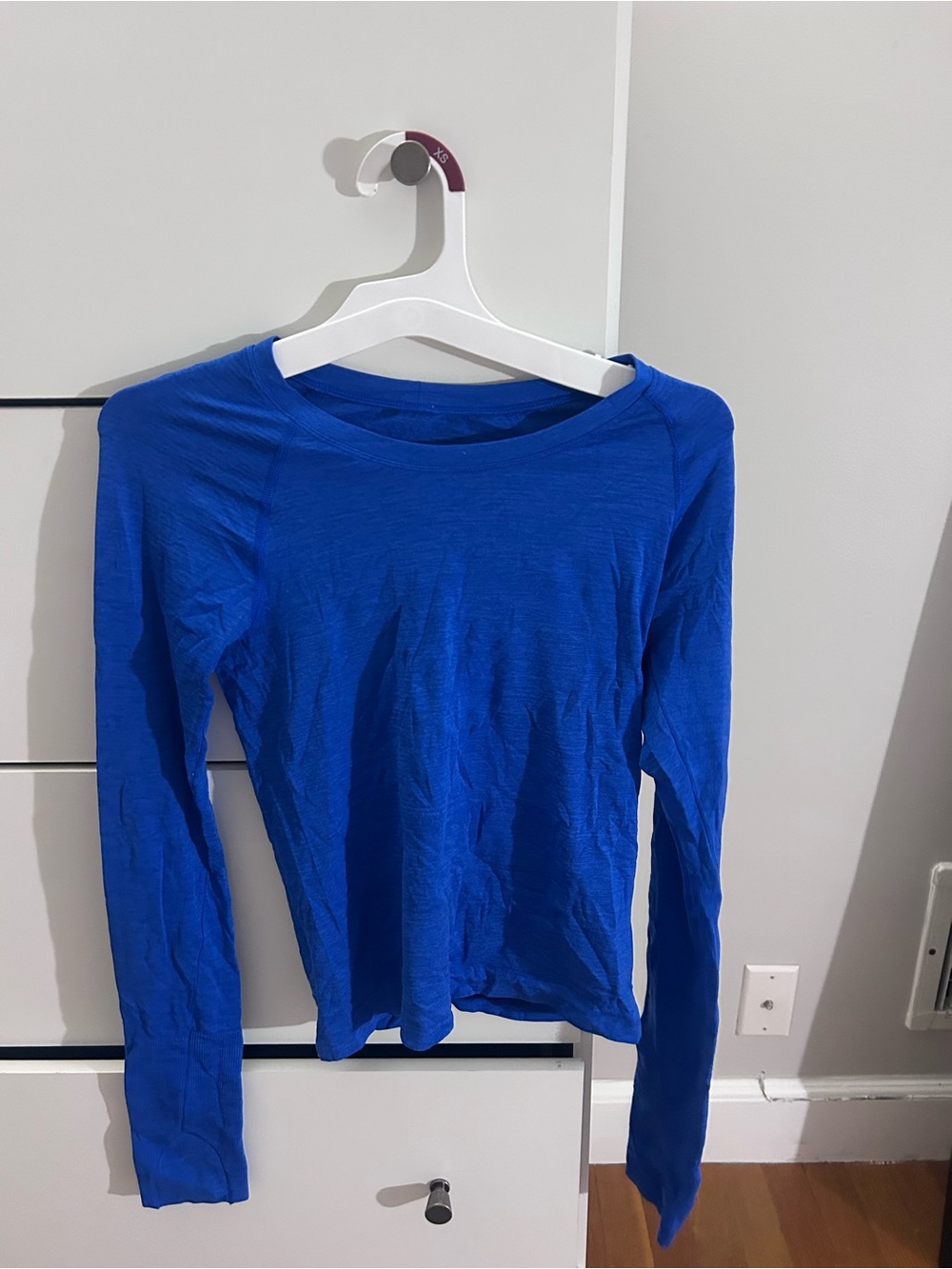 Lululemon Long Sleeve Swiftly Tech Waist Length Clubhouse Blue (size 2)